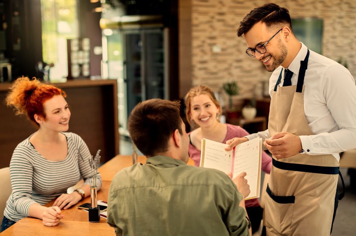 Como conquistar e manter clientes no seu restaurante com estratégias que funcionam